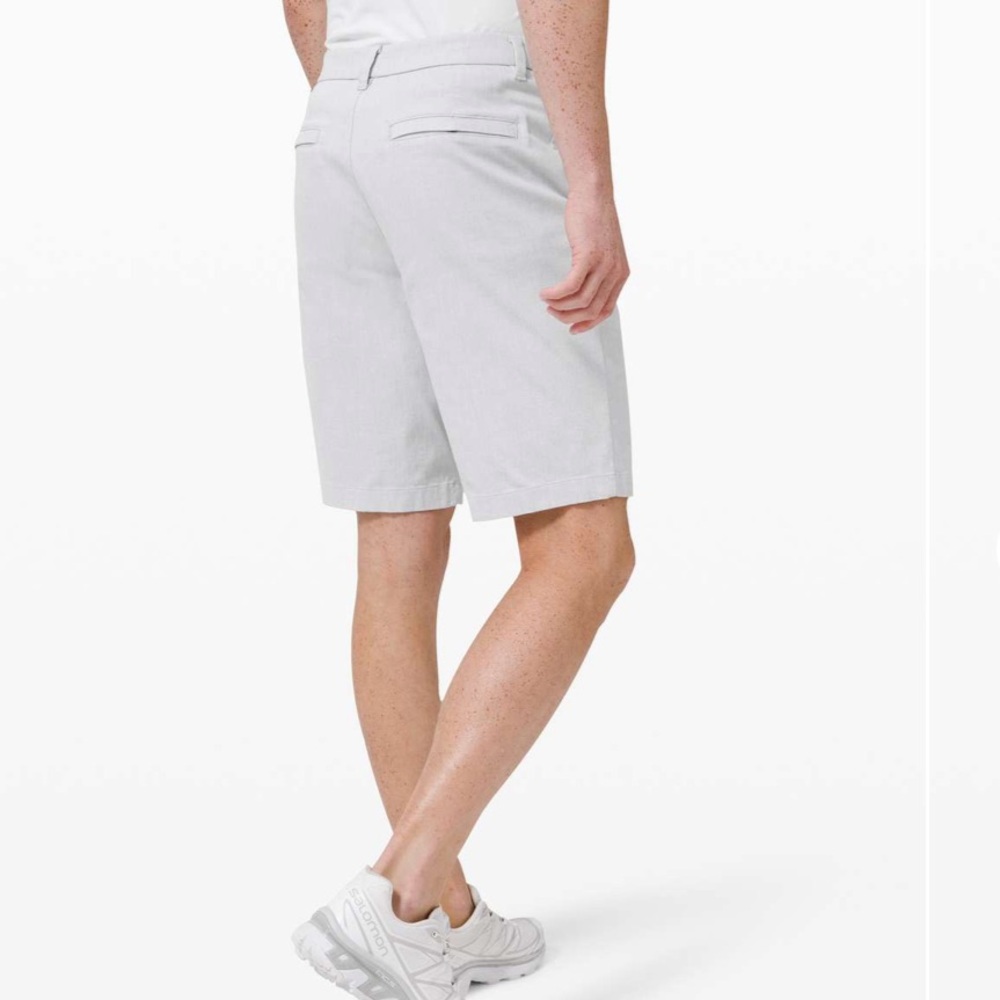 Lululemon Commission Short Qwick Oxford 11" *Relaxed
White / Black - Picture 3 of 10